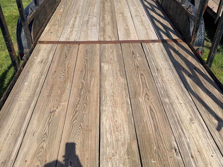 2011-premier-lt824-10k-tandem-axle-trailer-image-9