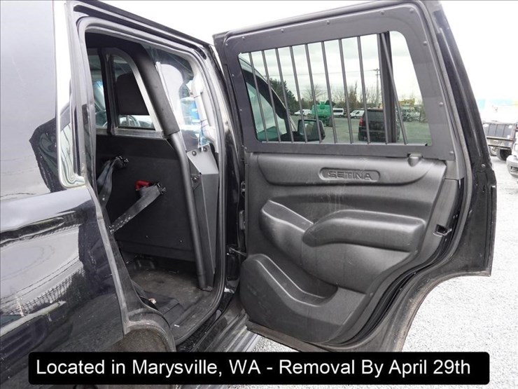 2017-chevrolet-tahoe-image-2