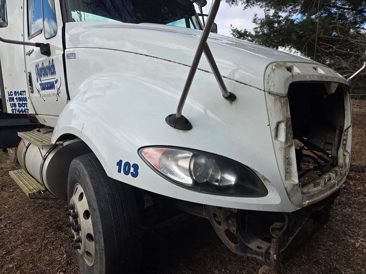 2012-international-prostar-image-9