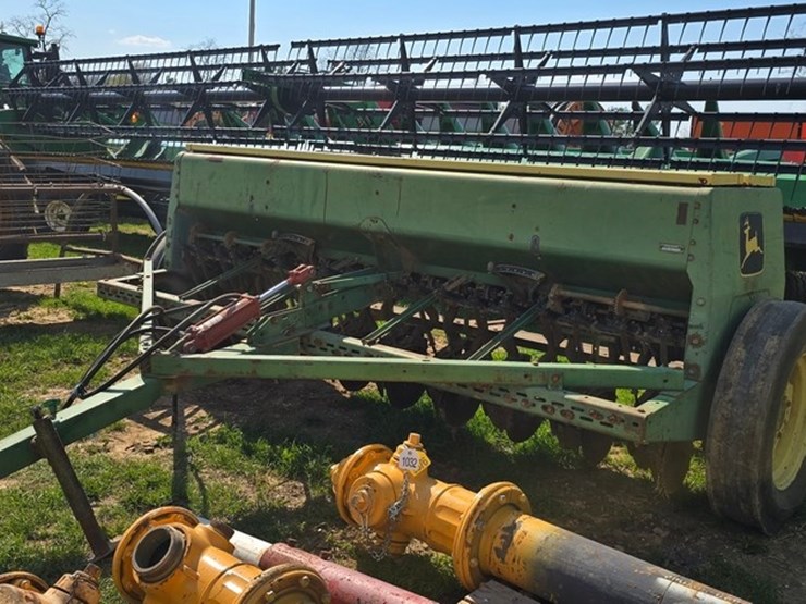 john-deere-8000-image-1