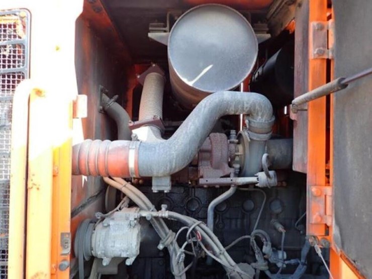 2010-doosan-dl250-image-51