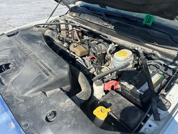 2020-dodge-3500-image-48