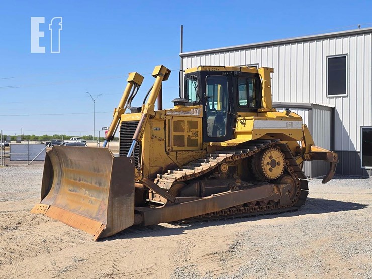 2006-caterpillar-d6r-iii-image-1