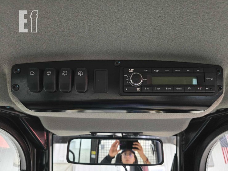 2021-caterpillar-d3-image-23