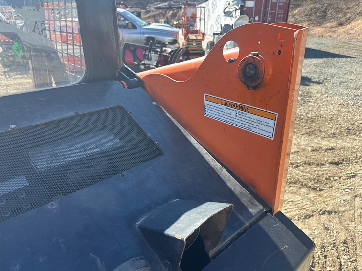 2020-gehl-rt105-image-17