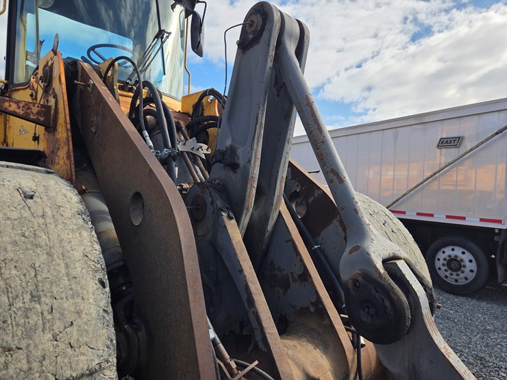 volvo-l120d-image-12