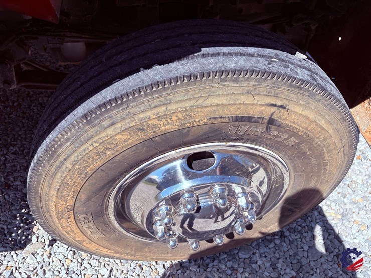 2007-international-7400-image-23