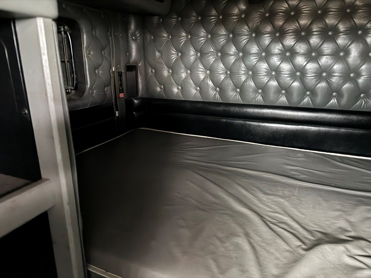 1995-kenworth-t600-image-39