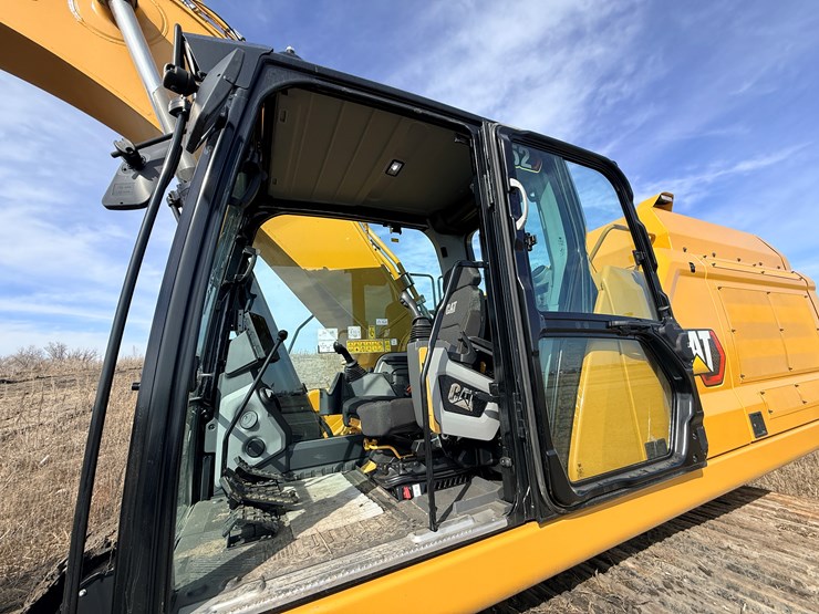 #1968-•-caterpillar-excavator-image-54