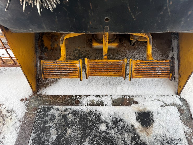 john-deere-850-image-46