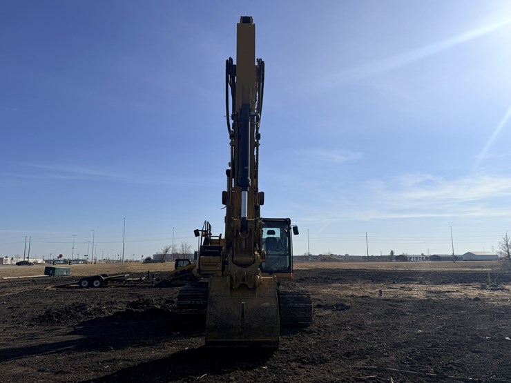 caterpillar-340-image-8