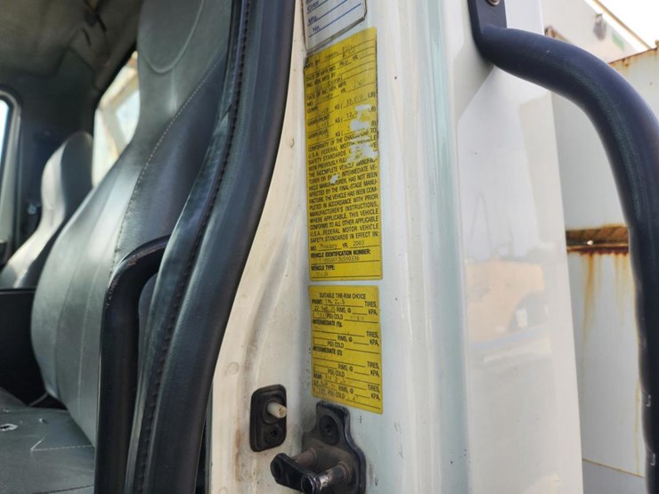 2003-international-durastar-4300-image-84