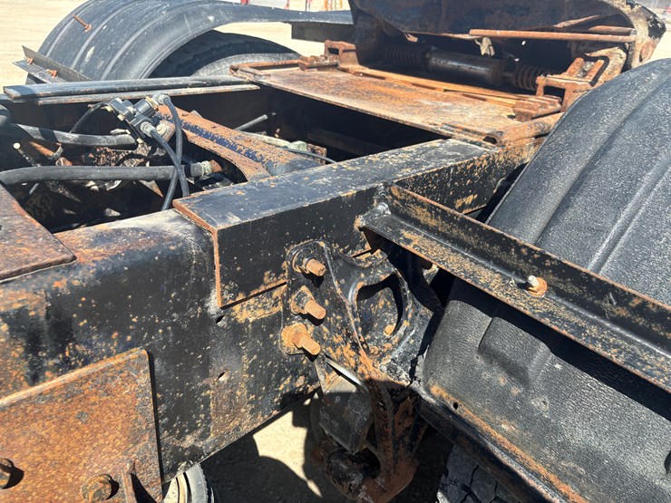 1994-international-9400-image-76