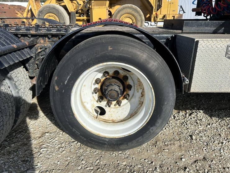 2003-massey-ferguson-8-image-84