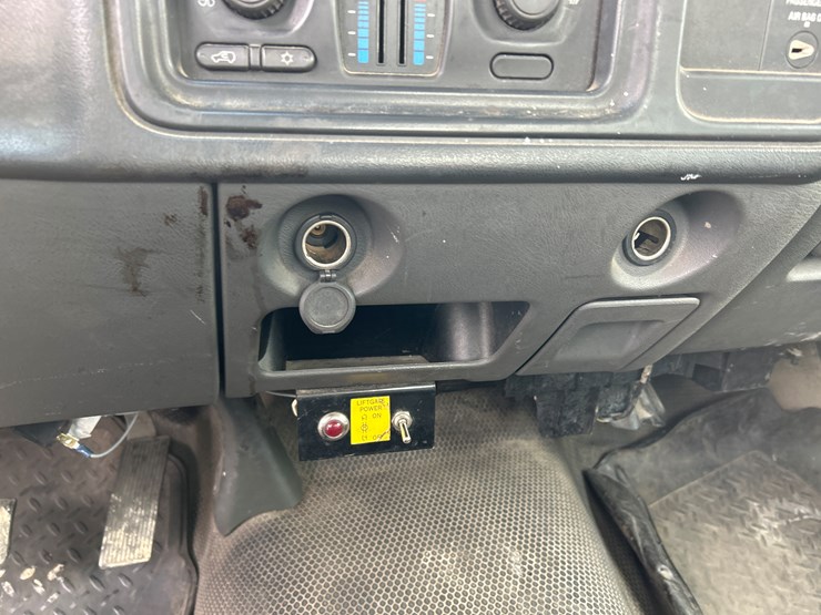 2006-chevrolet-3500-image-49