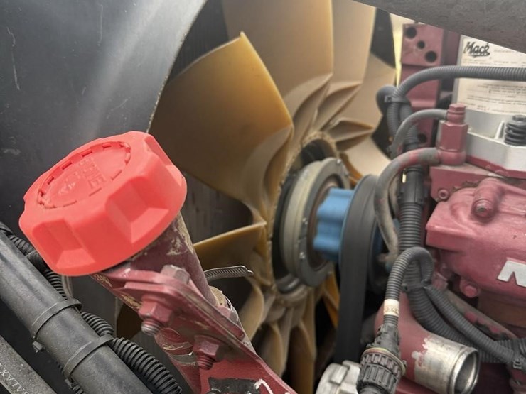 2007-mack-pinnacle-cxp613-image-56