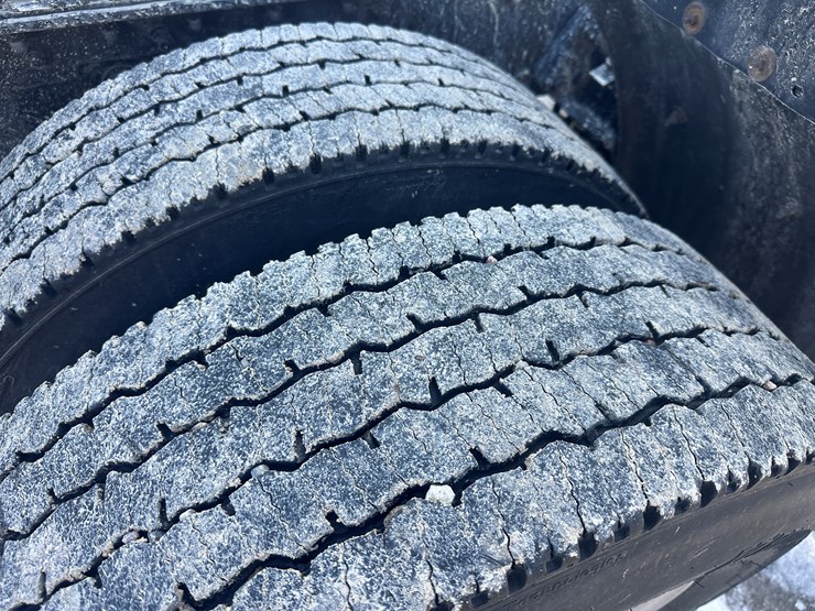 2017-kenworth-t680-image-73