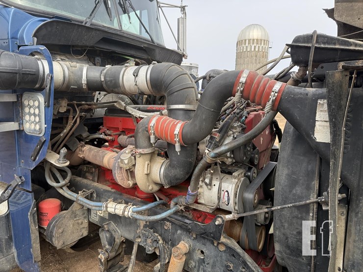 2005-kenworth-w900-image-56