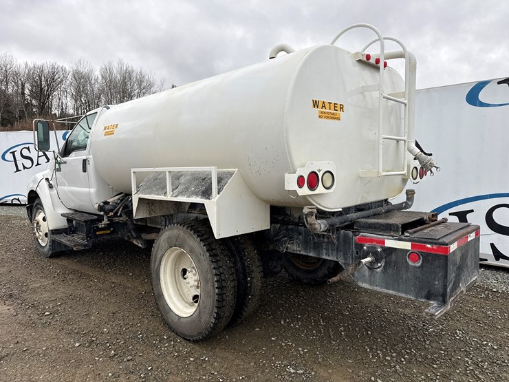 2006-ford-f650-image-3