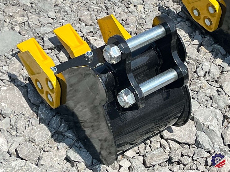 unused-2026-ce-8"-toothed-bucket-image-3