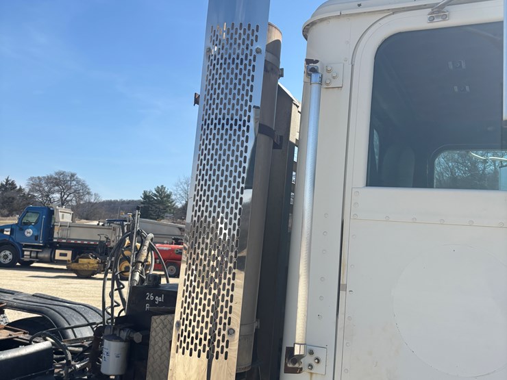 1994-international-9400-image-19