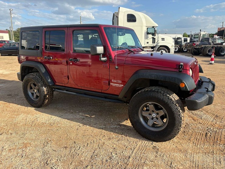 2013-jeep-wrangler-sport-image-4