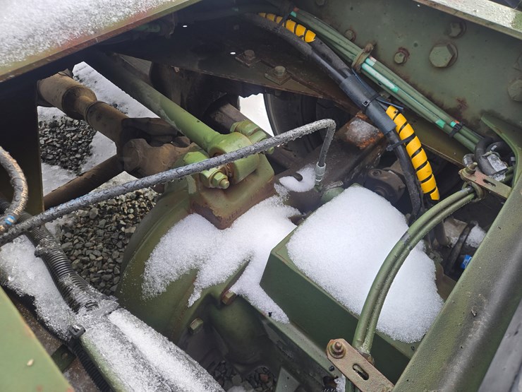 1992-massey-ferguson-8-image-34