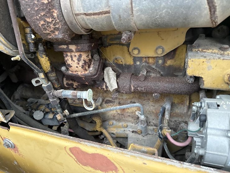 2006-caterpillar-d5n-lgp-image-21