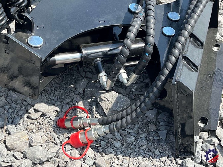 unused-2026-ce-40"-snow-blade-attachment-image-9