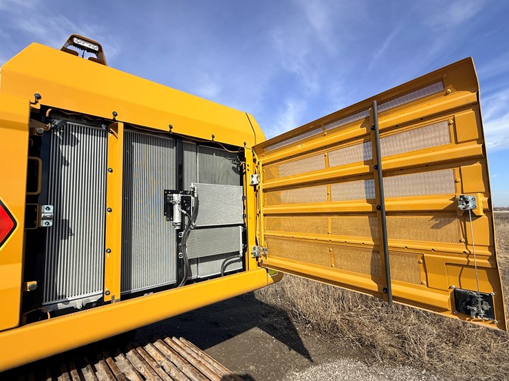 #1968-•-caterpillar-excavator-image-35