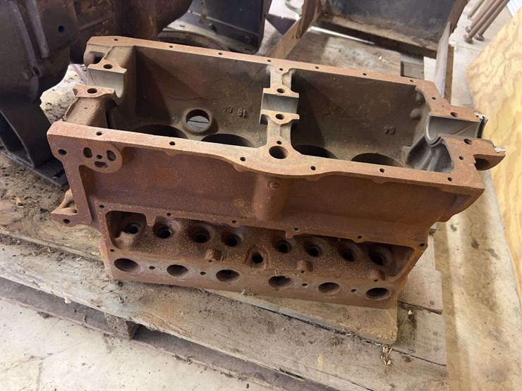 ford-engine-and-parts-image-26