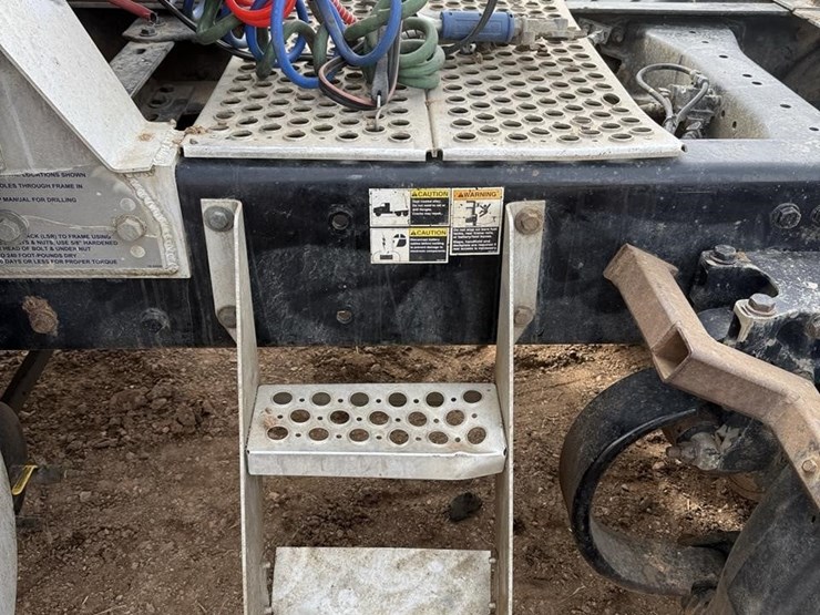 2005-kenworth-w900-image-18