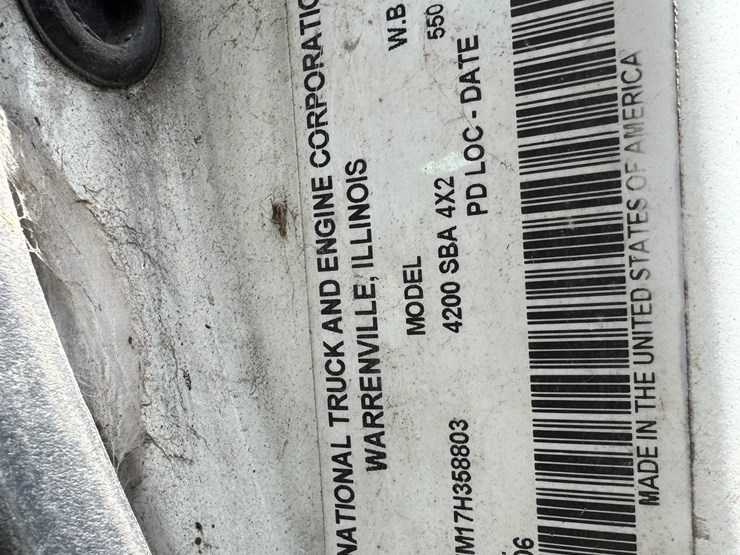 2007-international-durastar-4200-image-56