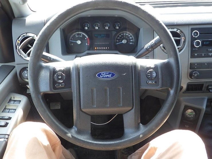 2016-ford-f650-xlt-image-33