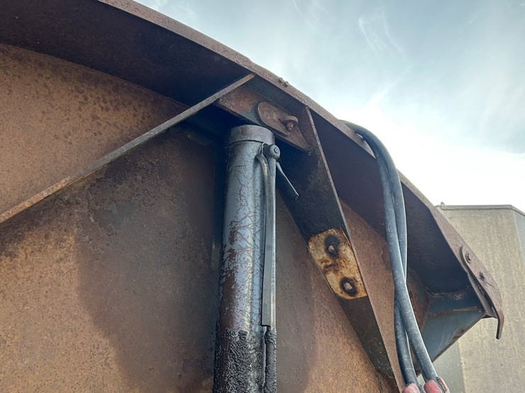 2000-axle-dump-trailer-image-10