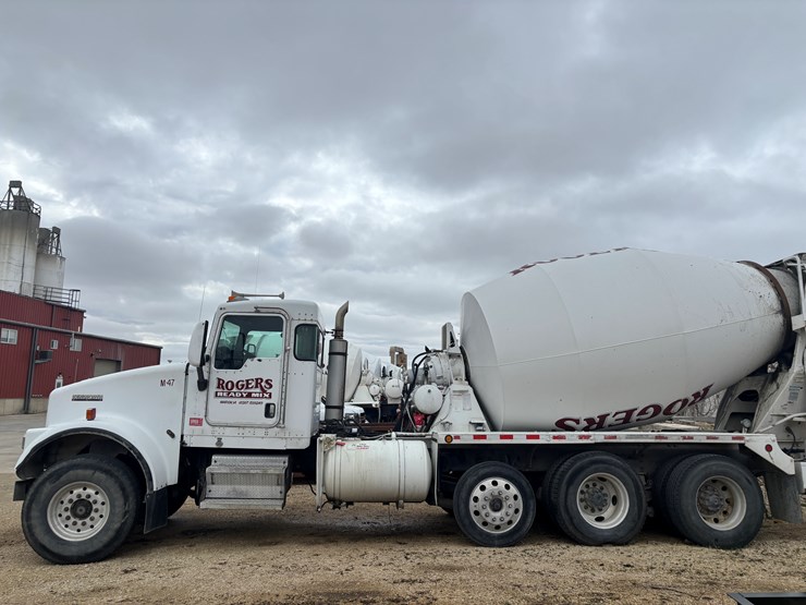 2004-kenworth-w900-image-2