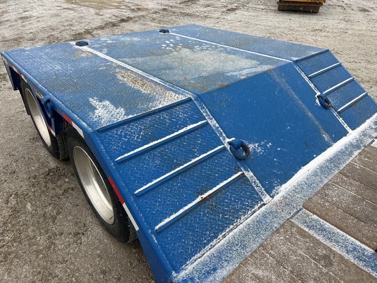 2022-globe-lowboy-image-25