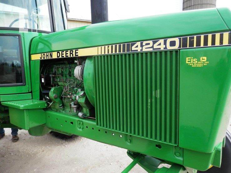 john-deere-4240-image-20