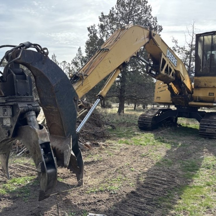 2002 JOHN DEERE 2054