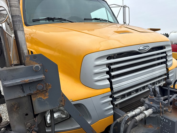 2007-sterling-acterra-image-13