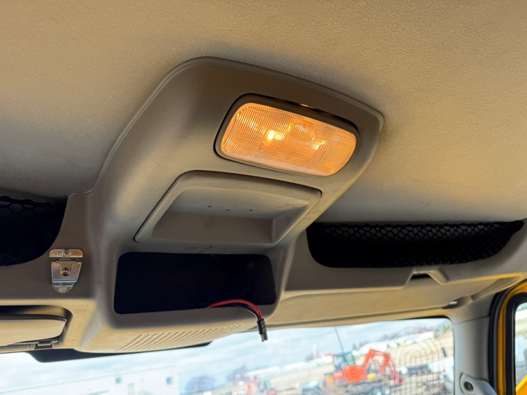 2009-international-workstar-7500-image-85