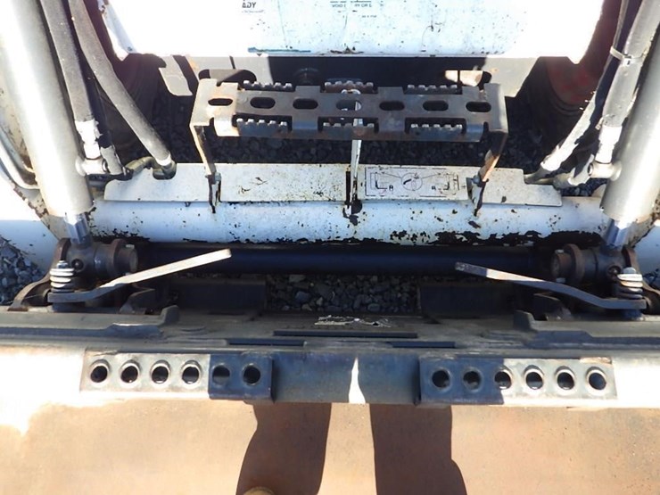 2020-bobcat-s450-image-16