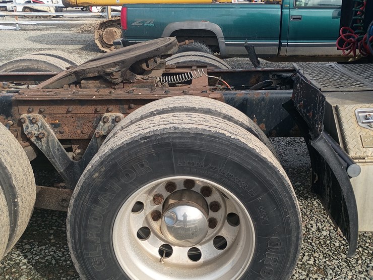 2002-kenworth-t600-image-74