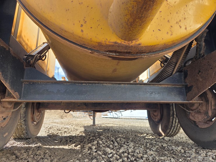 2019-massey-ferguson-8-image-40