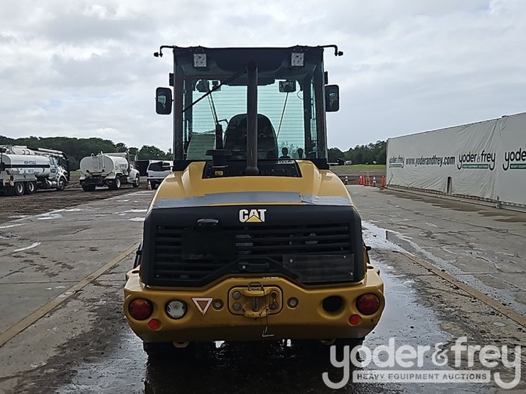 2016-caterpillar-907m-image-21