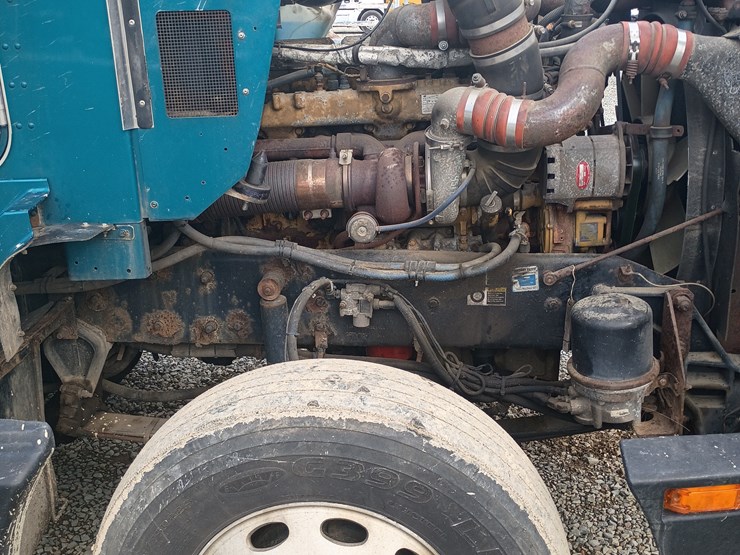 2002-kenworth-t600-image-47