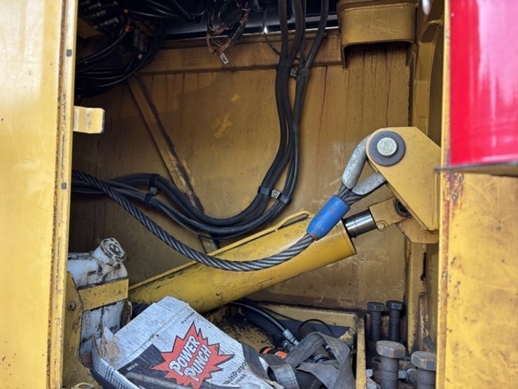 caterpillar-330c-image-27