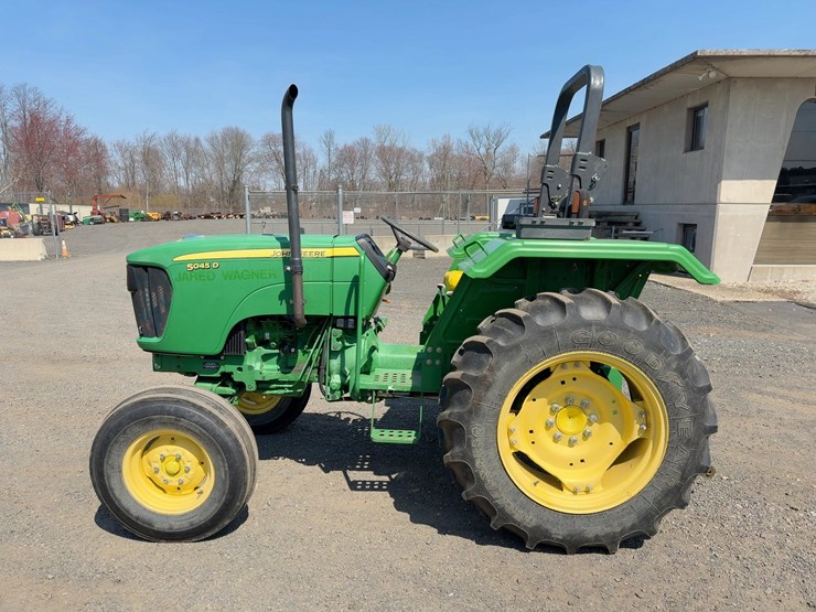 john-deere-5045d-image-2