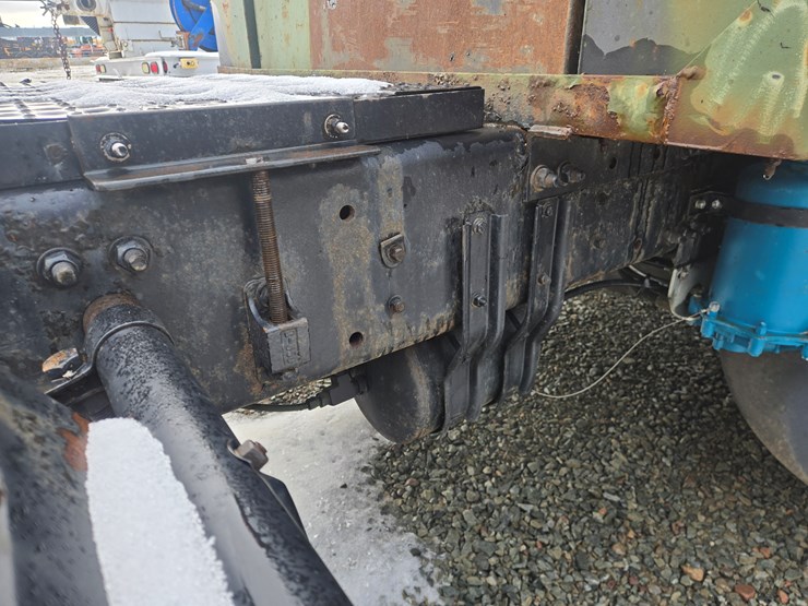 1992-massey-ferguson-8-image-41