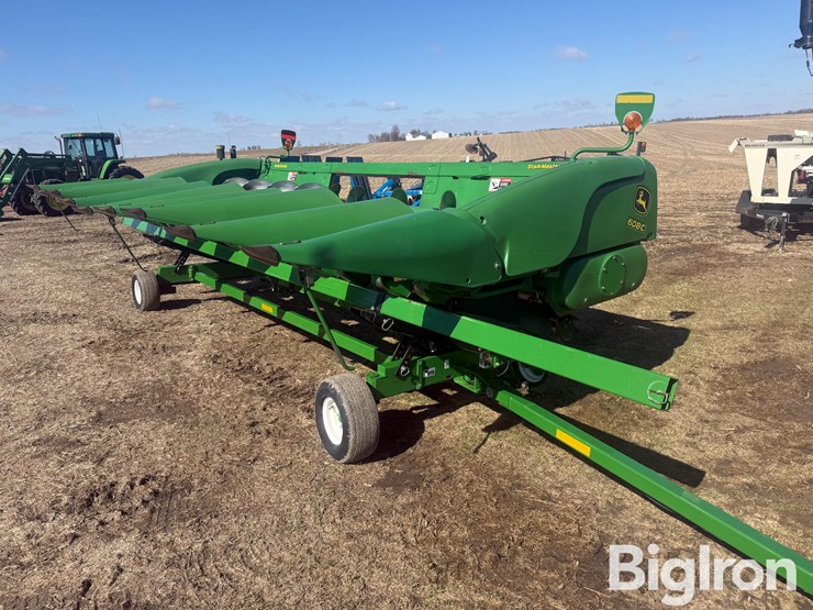 2012-john-deere-608c-stalkmaster-image-1